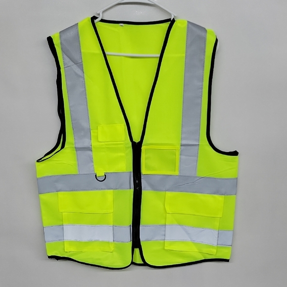 High-Visibility Safety Vest - Picture 2 of 5